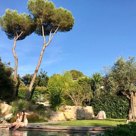 Villa L'Ensoleillee Roquefort-les-Pins Exteriör bild